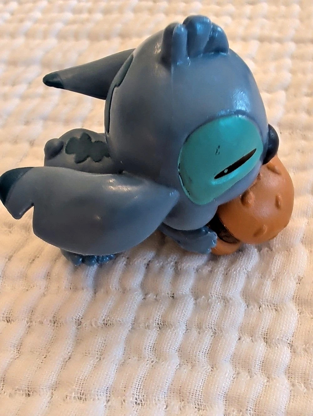 Disney Stitch Collectible Mini Figure - Burger Series Blue & Orange - Picture 4 of 4